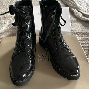Donald Pliner patent boot